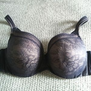 CACIQUE Lightly Lined Balconette Size 42D